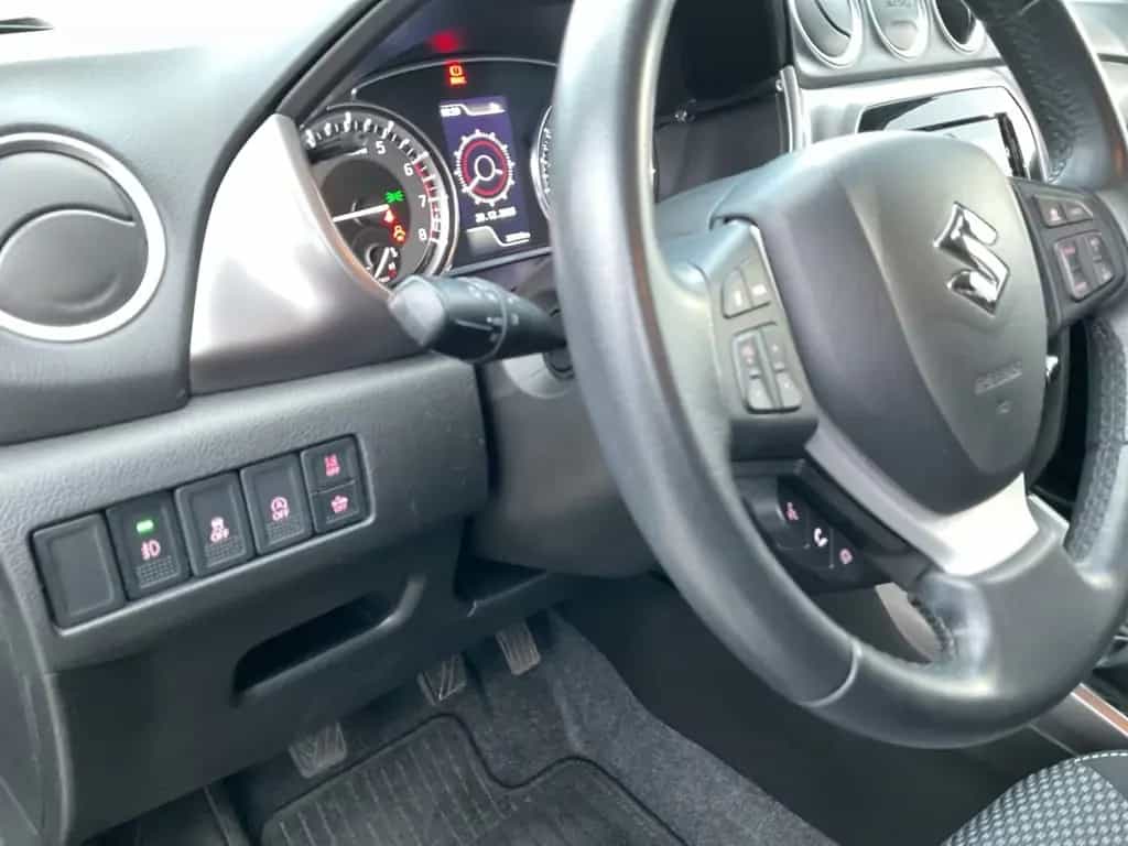 Suzuki Vitara 1.4 DITC 4x2 Comfort ACC+LED+Navi+SHZ+LM 12/2022-photo-13
