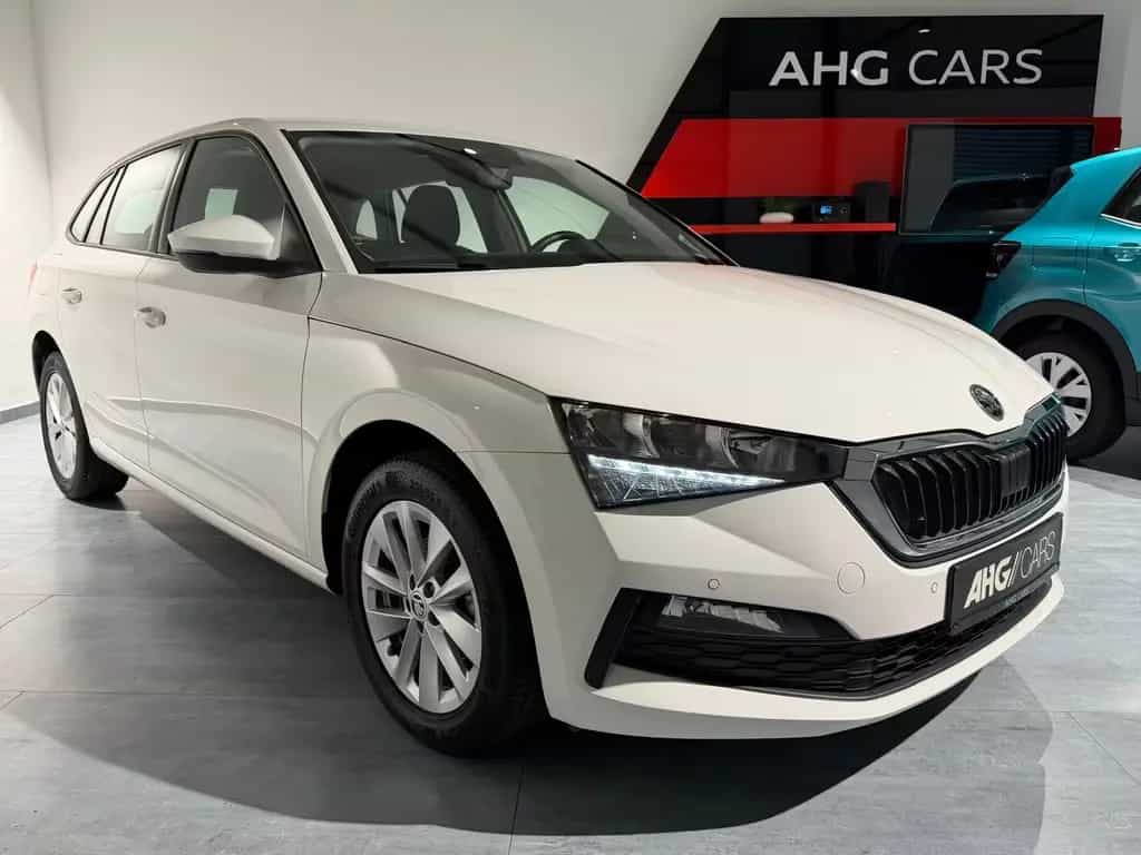 Skoda Scala Ambition 1.0 TSI DSG*NAVI*LED*PDC*1HAND* 06/2023-photo-2