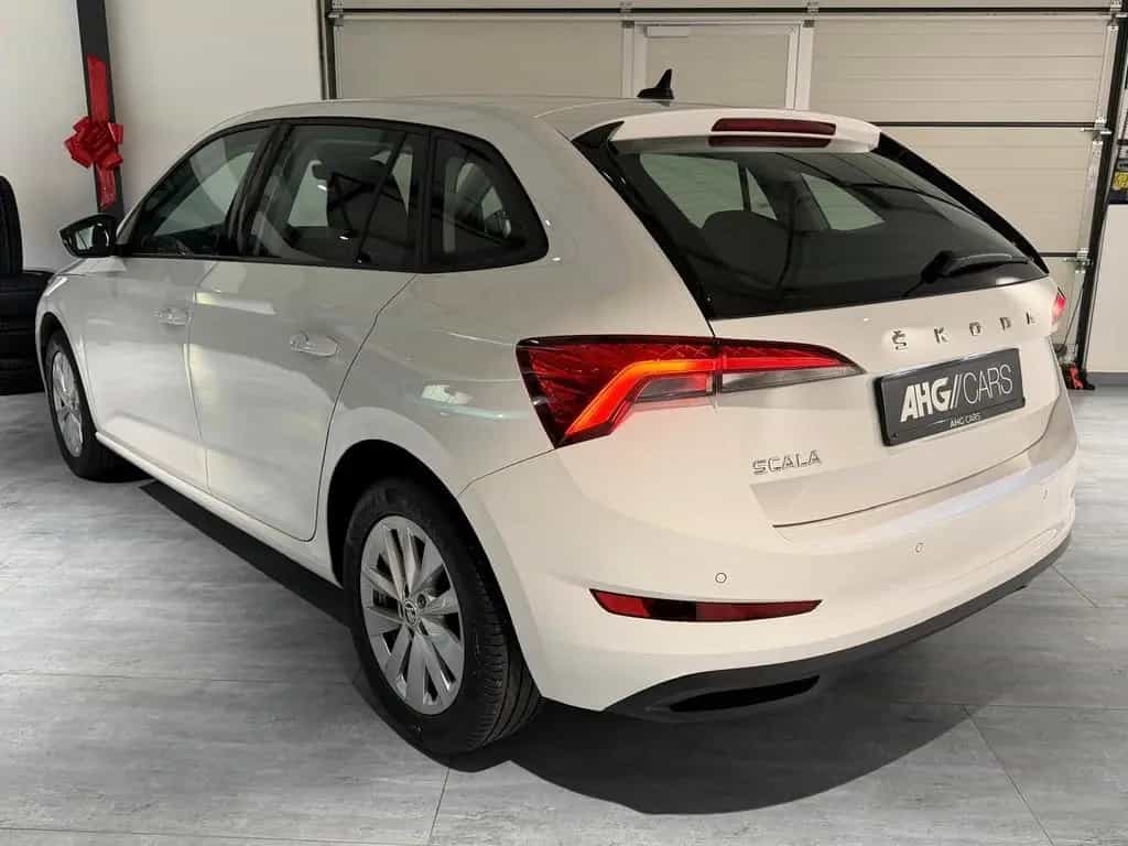 Skoda Scala Ambition 1.0 TSI DSG*NAVI*LED*PDC*1HAND* 06/2023-photo-24