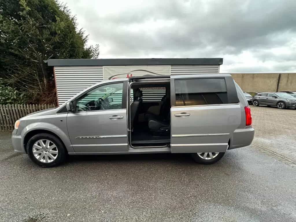 Chrysler Grand Voyager 3.6Aut.LPG LEDER/SHZ/KLIMAA/7-SITZ 01/2014-photo-14