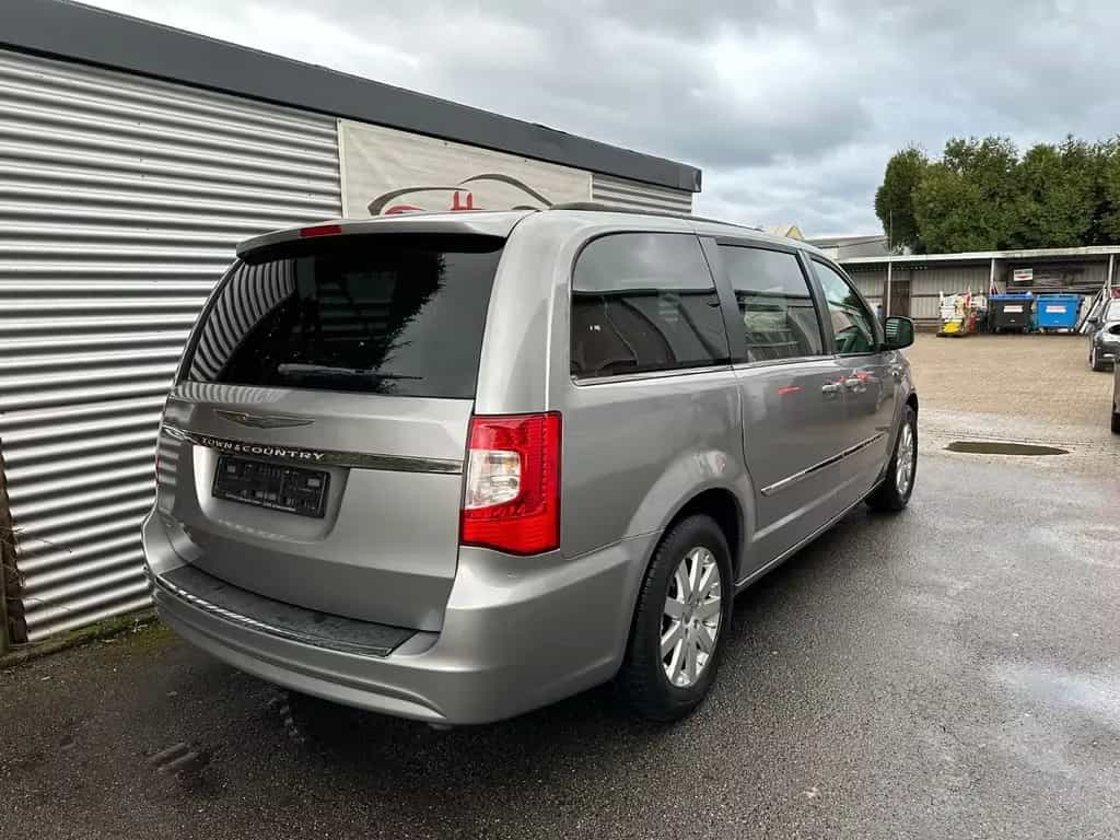 Chrysler Grand Voyager 3.6Aut.LPG LEDER/SHZ/KLIMAA/7-SITZ 01/2014-photo-2