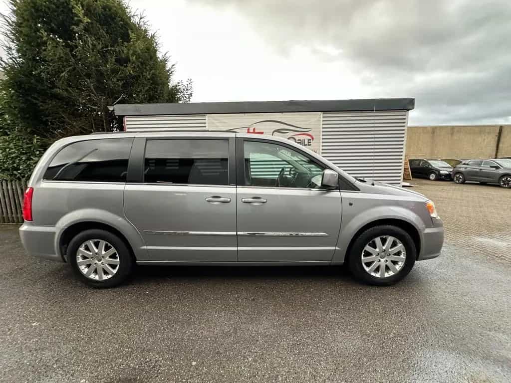 Chrysler Grand Voyager 3.6Aut.LPG LEDER/SHZ/KLIMAA/7-SITZ 01/2014-photo-4