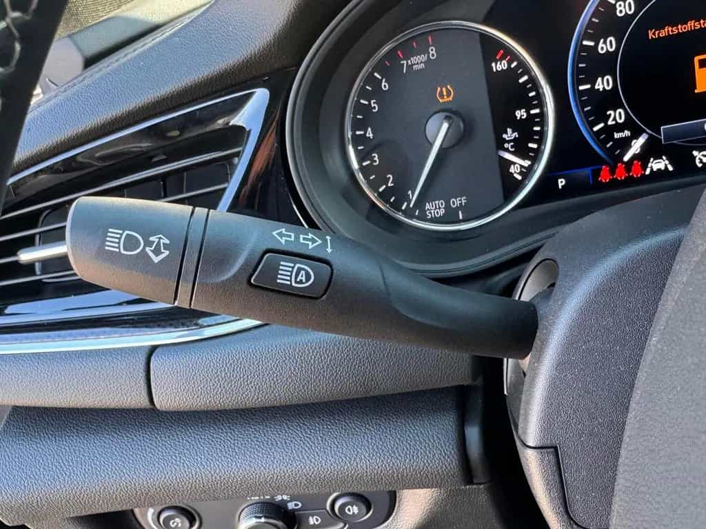Opel Insignia Sports Tourer 2.0T Elegance Automatik 01/2022-photo-21