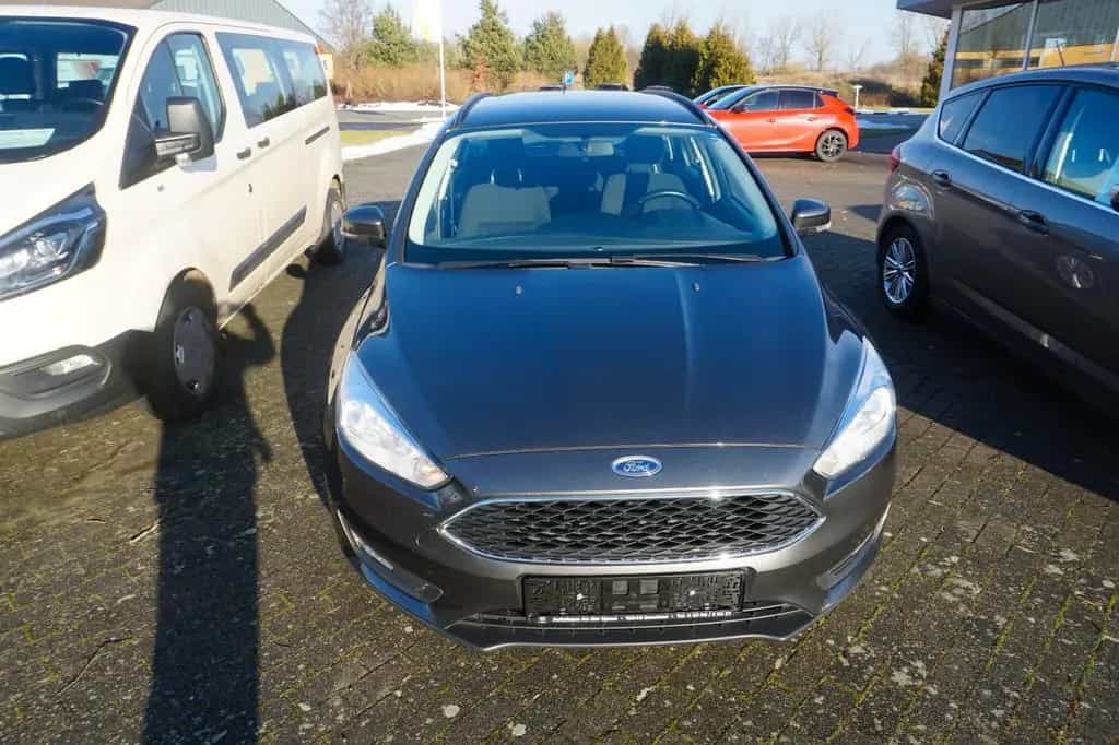 Ford Focus Turnier Business 1,0 Eco Boost 125PS 10/2018-photo-12