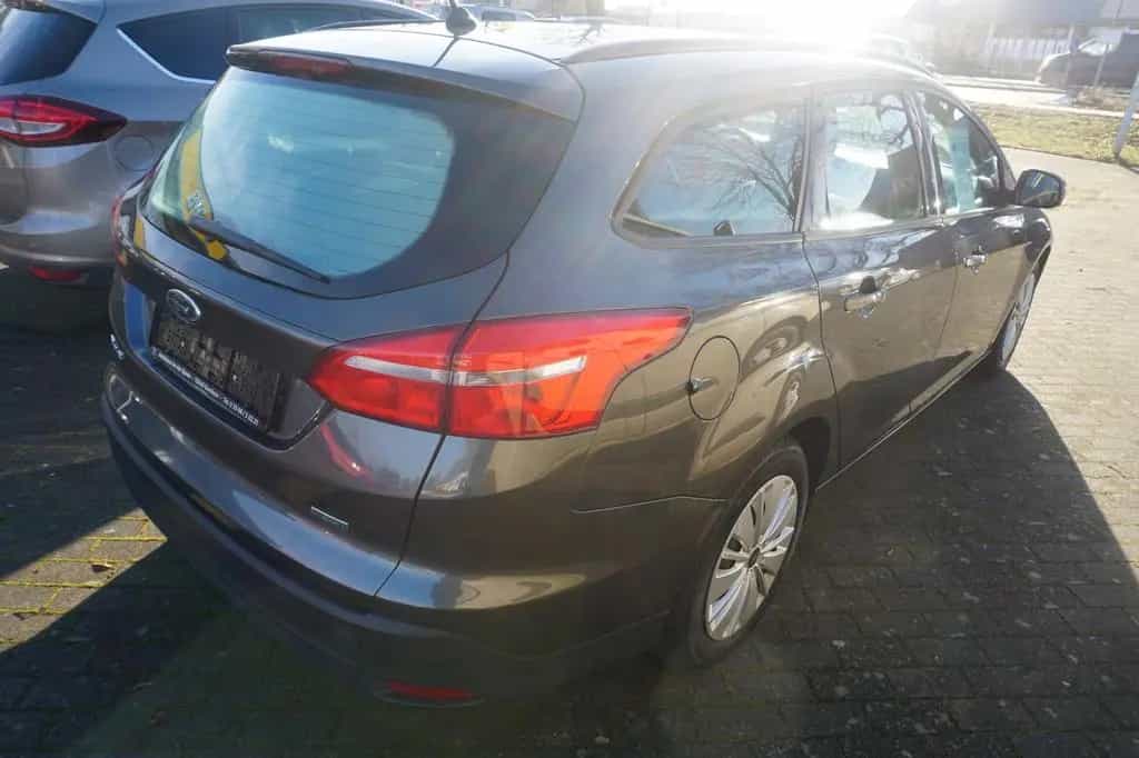 Ford Focus Turnier Business 1,0 Eco Boost 125PS 10/2018-photo-2