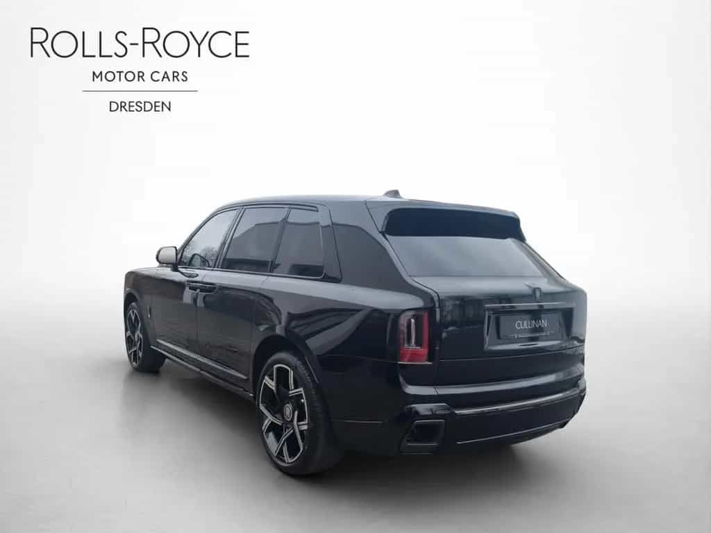 Rolls-Royce Cullinan Black Badge 2026 model null-photo-3
