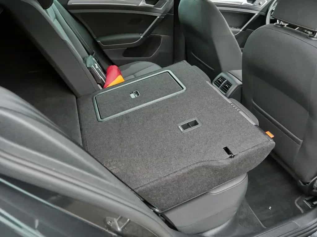 Volkswagen Golf 2.0 TDI Allstar *SHZ*PDC*Bi-XENON*Winterpak 09/2016-photo-15
