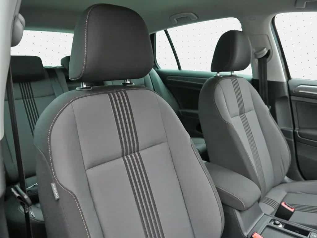 Volkswagen Golf 2.0 TDI Allstar *SHZ*PDC*Bi-XENON*Winterpak 09/2016-photo-8