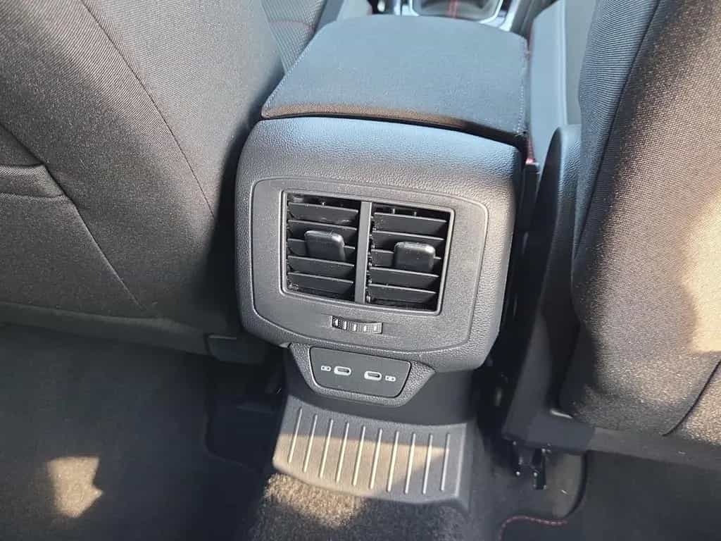 Volkswagen T-Roc 04/2021-photo-14