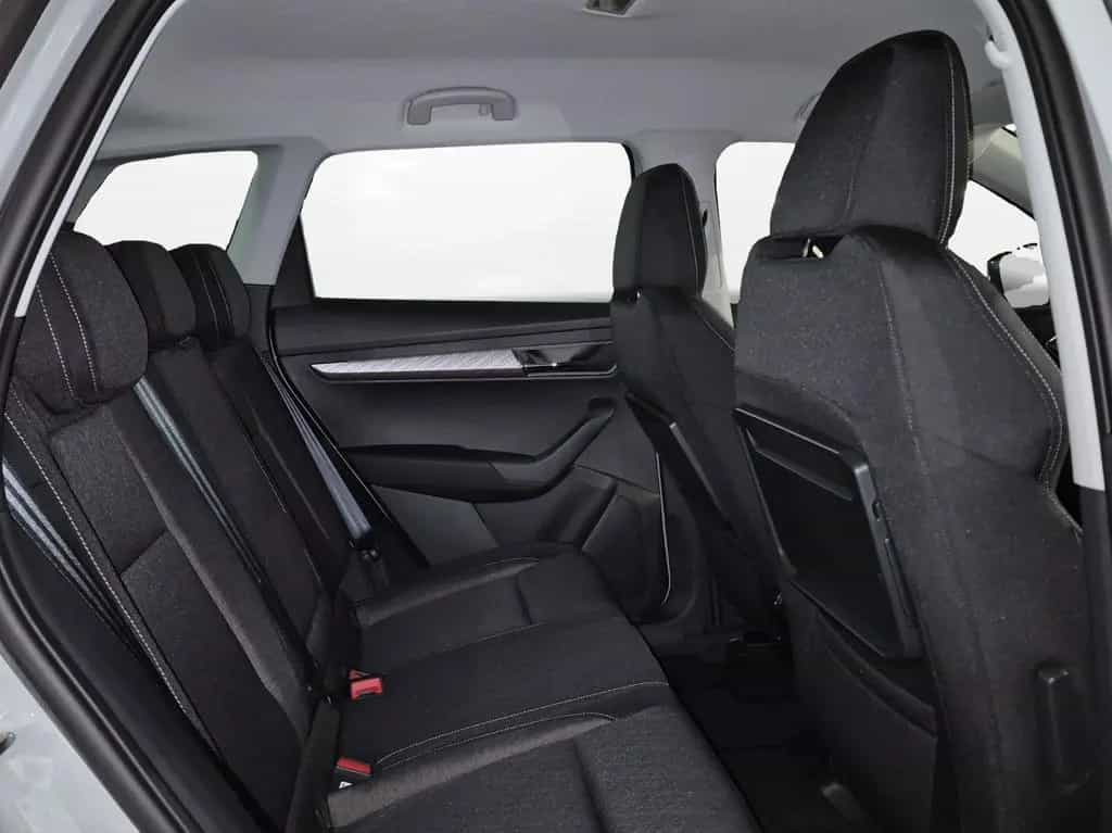 Skoda Karoq Tour Komfort 1,5 l TSI DSG AHK, Infot. ACC null-photo-12