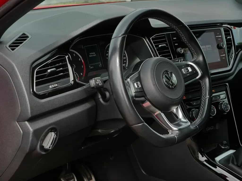 Volkswagen T-Roc Sport 1.5 TSI AHK*Pano*Klima*Einparkhilfe 01/2020-photo-18