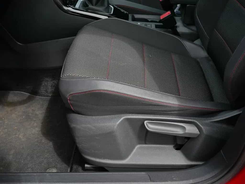 Volkswagen T-Roc Sport 1.5 TSI AHK*Pano*Klima*Einparkhilfe 01/2020-photo-21