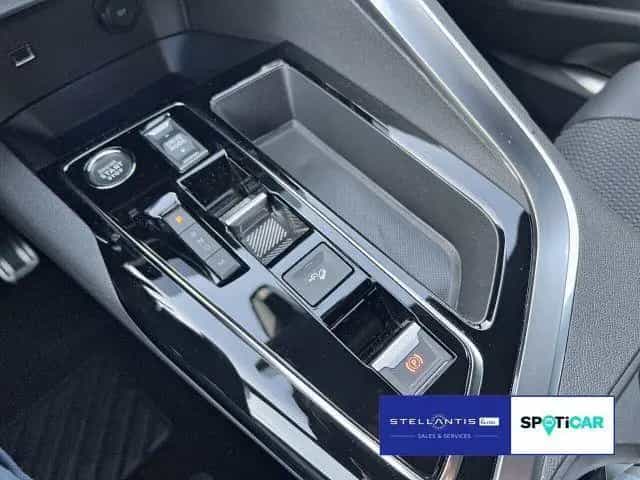 Peugeot 3008 1.2 PureTech 130 GT Aut. LED, Kamera, SHZ 09/2023-photo-14
