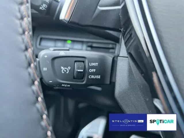 Peugeot 3008 1.2 PureTech 130 GT Aut. LED, Kamera, SHZ 09/2023-photo-17