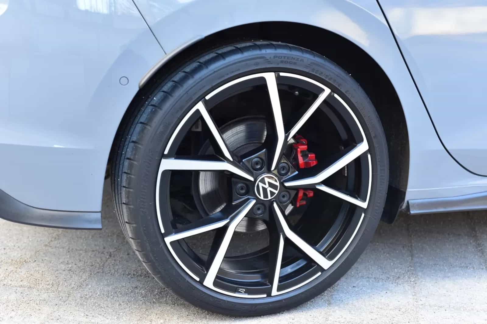 Volkswagen Golf 06/2021-photo-10