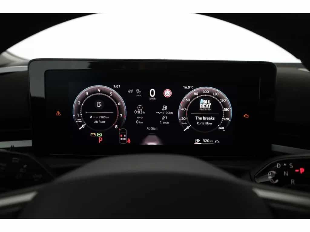 Volkswagen T-Roc 1.5 eTSI OPF Style/Massagesitze/Navi null-photo-13