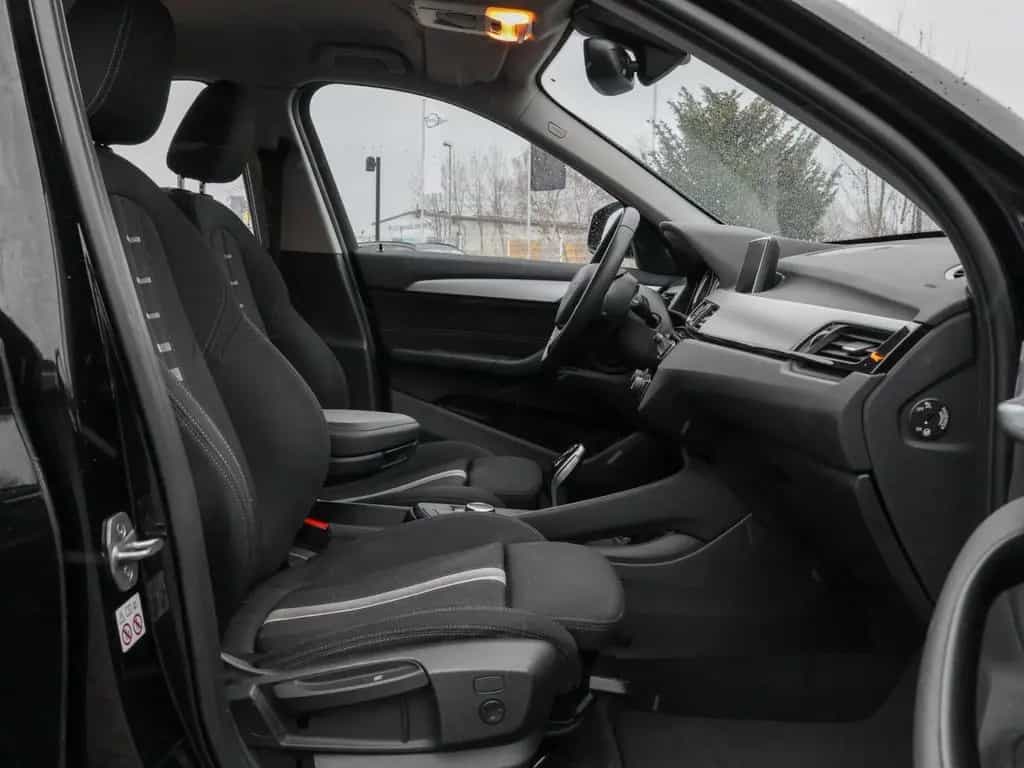 BMW X1 xDrive20d Business-Paket/Navi/SHZ/PDC 10/2021-photo-4