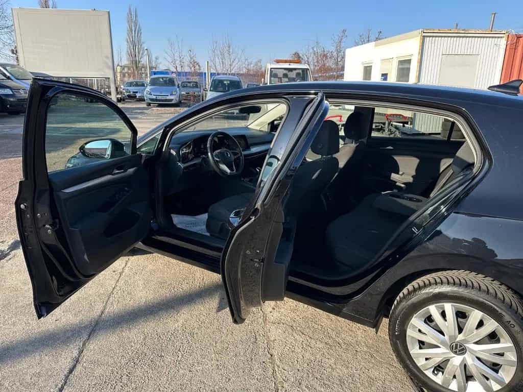 Volkswagen Golf VIII Life 1,5 Ltr.-96 kW 16V TSI ACT 06/2020-photo-28