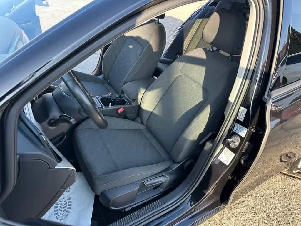 Volkswagen Golf VIII Life 1,5 Ltr.-96 kW 16V TSI ACT 06/2020-photo-32