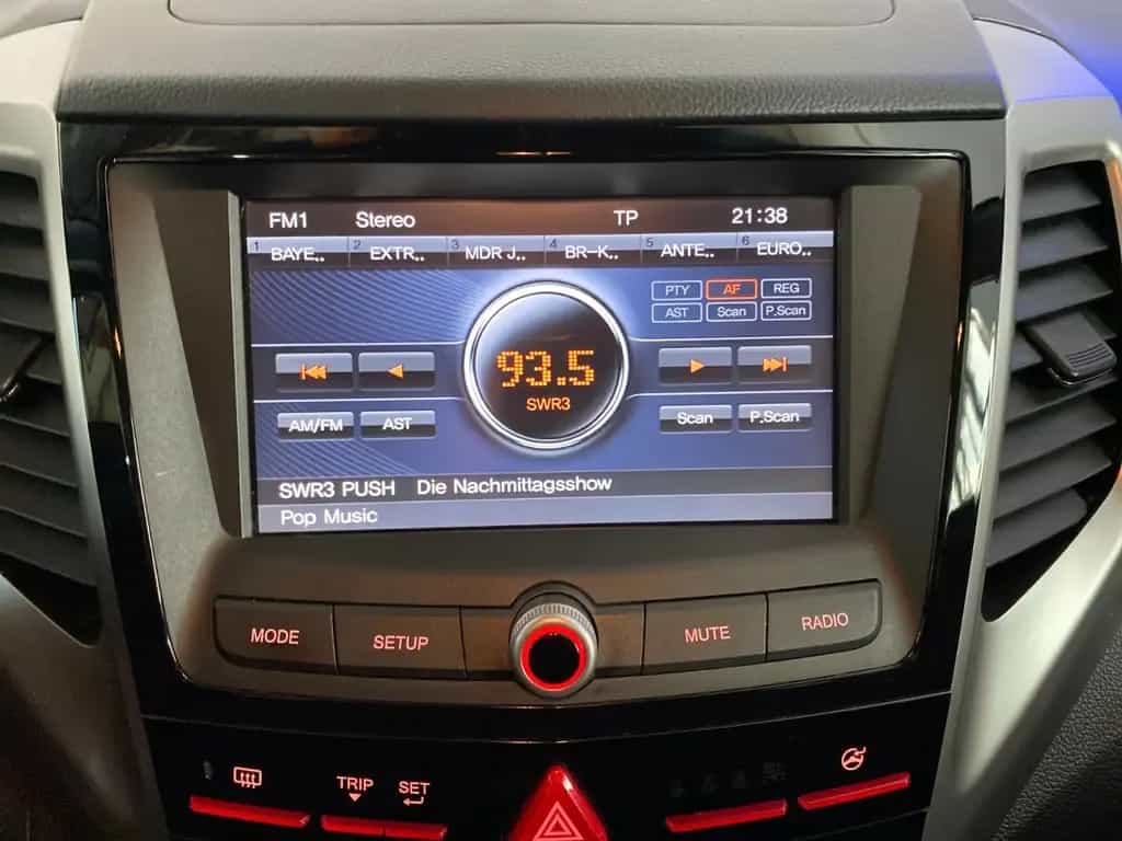 Ssangyong Tivoli 1.6 e-XDi 160 QUARTZ 2WD+Kamera 06/2017-photo-21