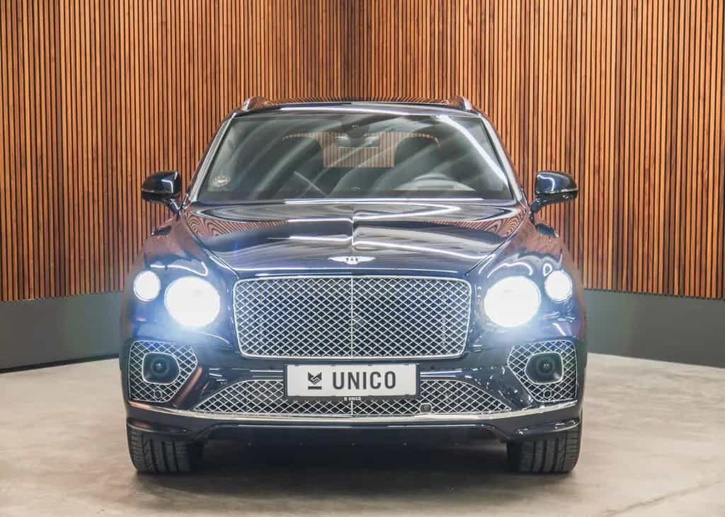 Bentley Bentayga 4.0 V8 Azure 4WD Autom. 11/2022-photo-1