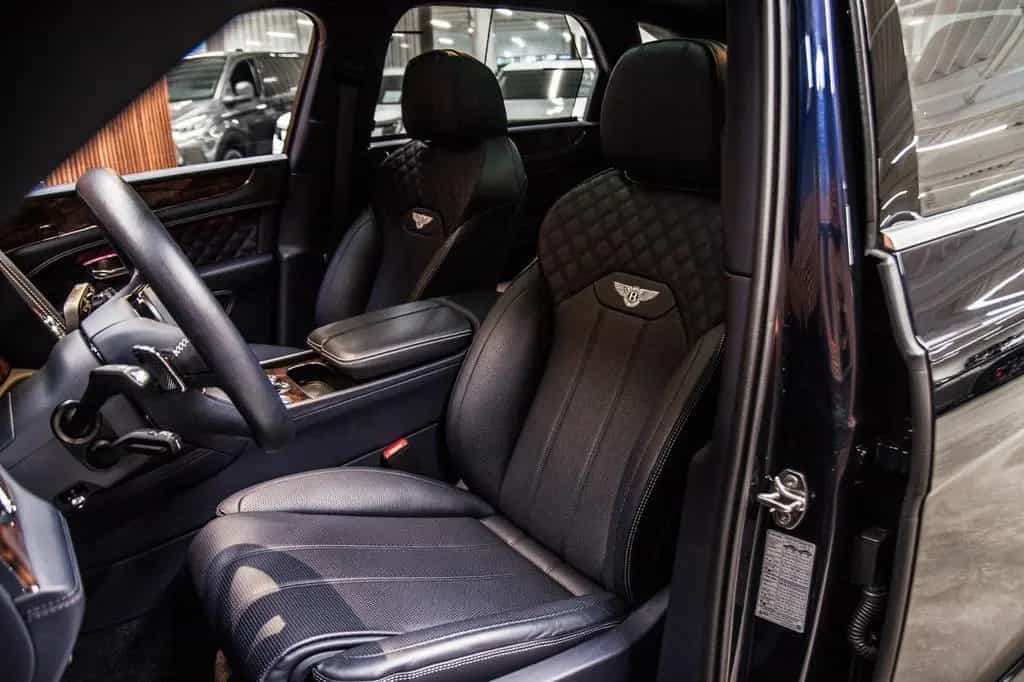 Bentley Bentayga 4.0 V8 Azure 4WD Autom. 11/2022-photo-25