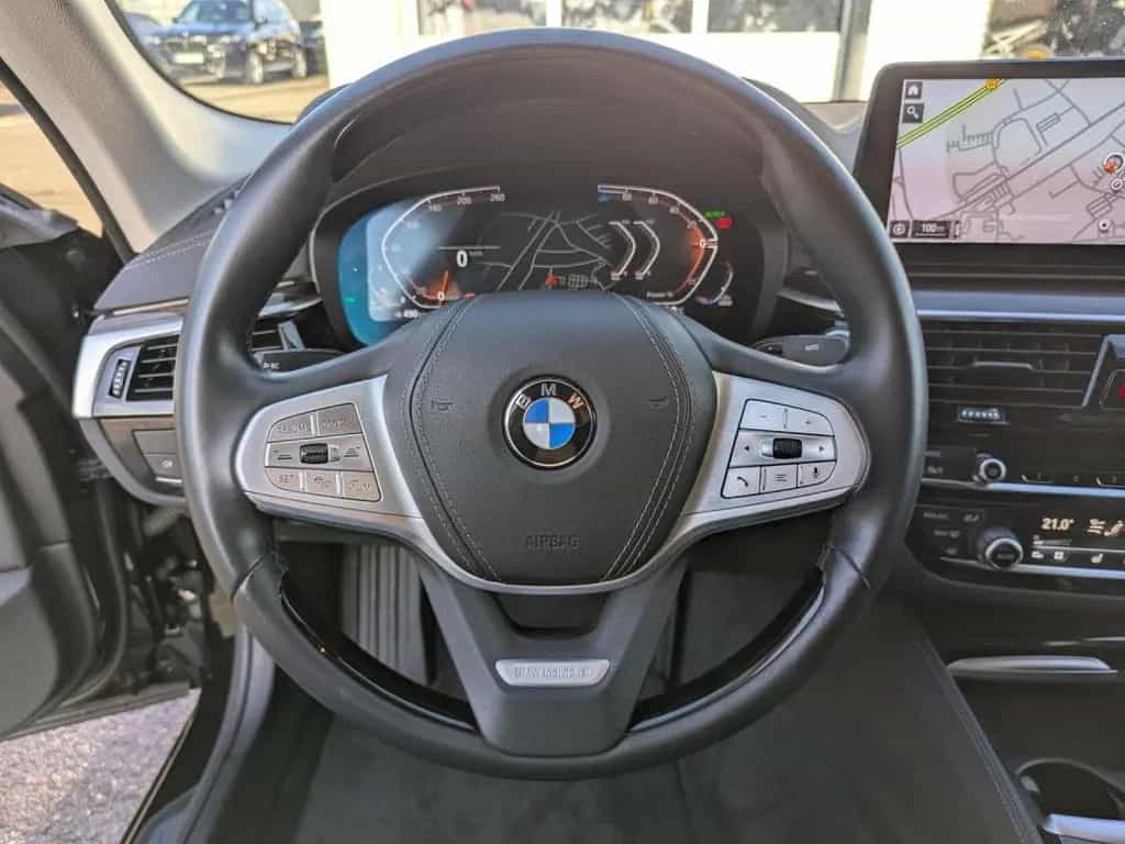 BMW 5 Series 520d Sports.Leder HUD ACC Kamera Laser HiFi AHK 03/2022-photo-10