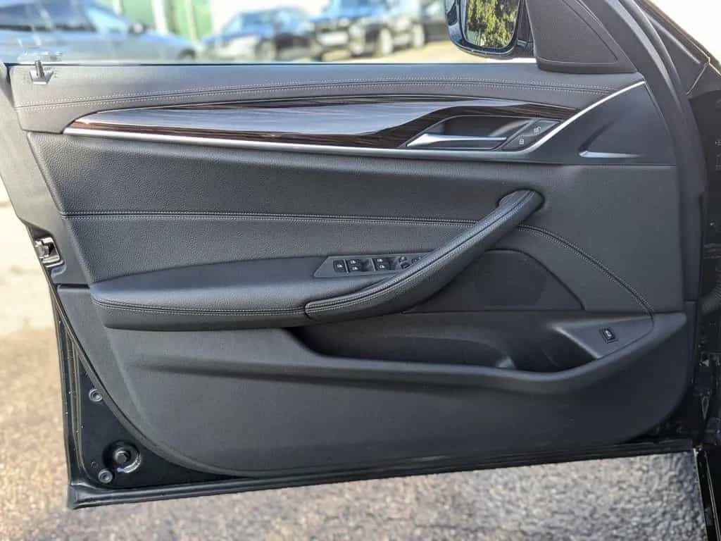 BMW 5 Series 520d Sports.Leder HUD ACC Kamera Laser HiFi AHK 03/2022-photo-14