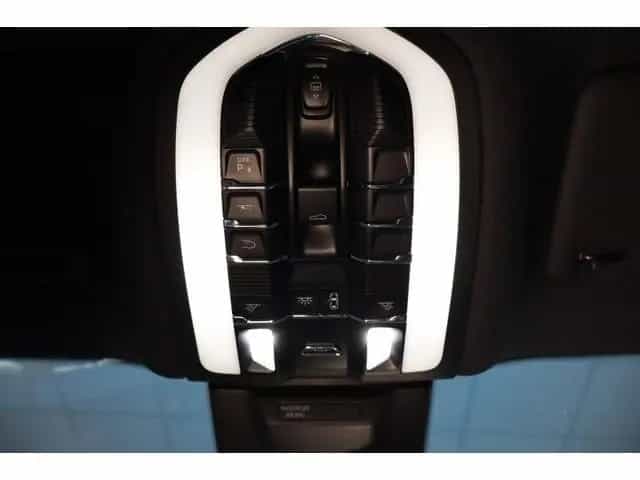 Porsche Macan GTS Individual Bicolor Matrix Panorama Sta 12/2020-photo-27