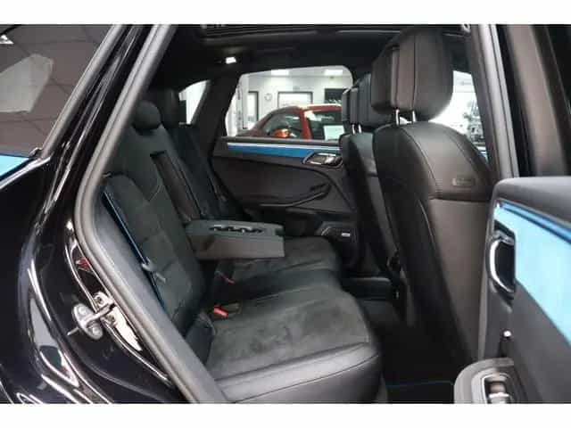 Porsche Macan GTS Individual Bicolor Matrix Panorama Sta 12/2020-photo-30