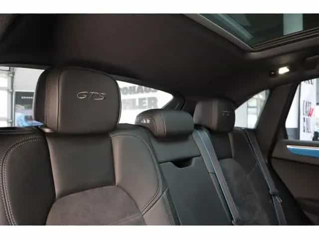 Porsche Macan GTS Individual Bicolor Matrix Panorama Sta 12/2020-photo-31