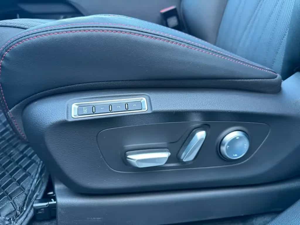 Foton 4 Ultra PICK UP 4X4 Mild-Hybrid(48V) LED LEDER null-photo-31