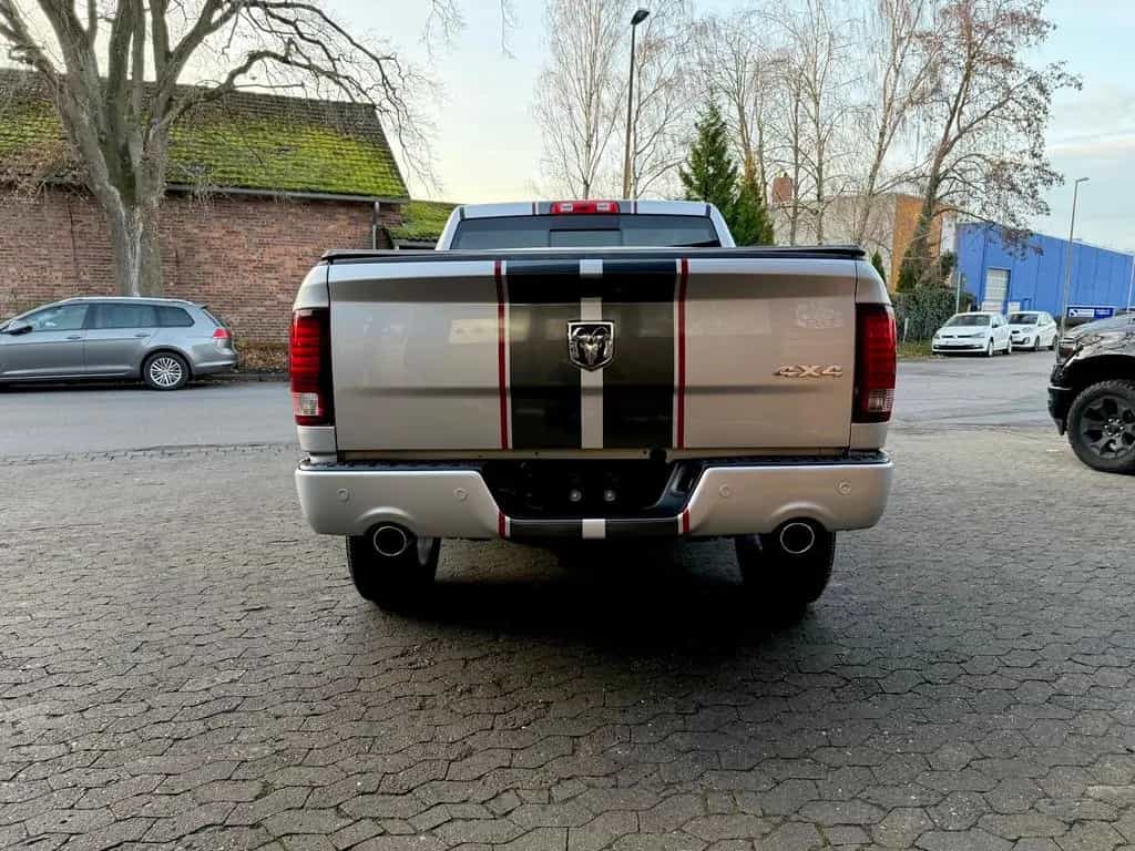Dodge RAM SPORT*CLEAN CARFAX*UNFALLFREI*V8*4X4*LEDER*AHK 12/2018-photo-20
