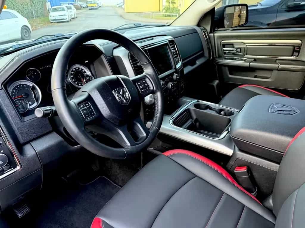 Dodge RAM SPORT*CLEAN CARFAX*UNFALLFREI*V8*4X4*LEDER*AHK 12/2018-photo-26