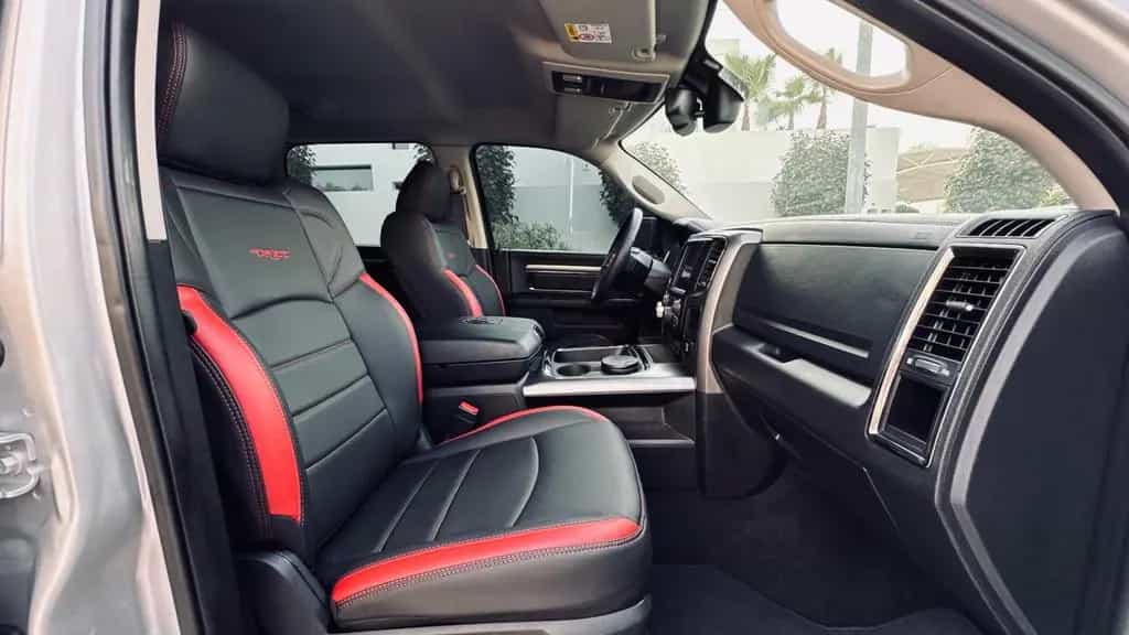 Dodge RAM SPORT*CLEAN CARFAX*UNFALLFREI*V8*4X4*LEDER*AHK 12/2018-photo-39