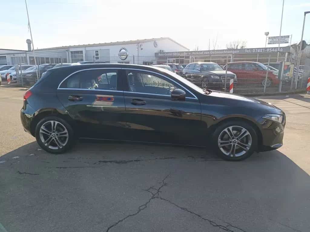Mercedes-Benz A-Class Navigation 12/2019-photo-3