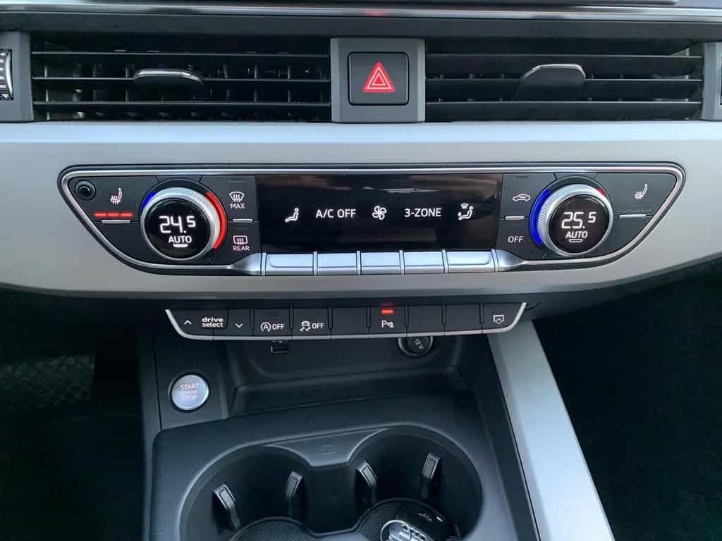 Audi A4 Avant 40 TDI HUD+NAVI+AHK+LEDER+PDC 01/2021-photo-16