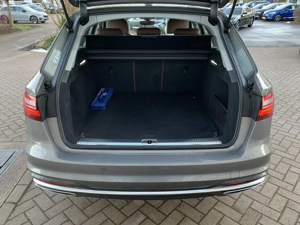 Audi A4 Avant 40 TDI HUD+NAVI+AHK+LEDER+PDC 01/2021-photo-5