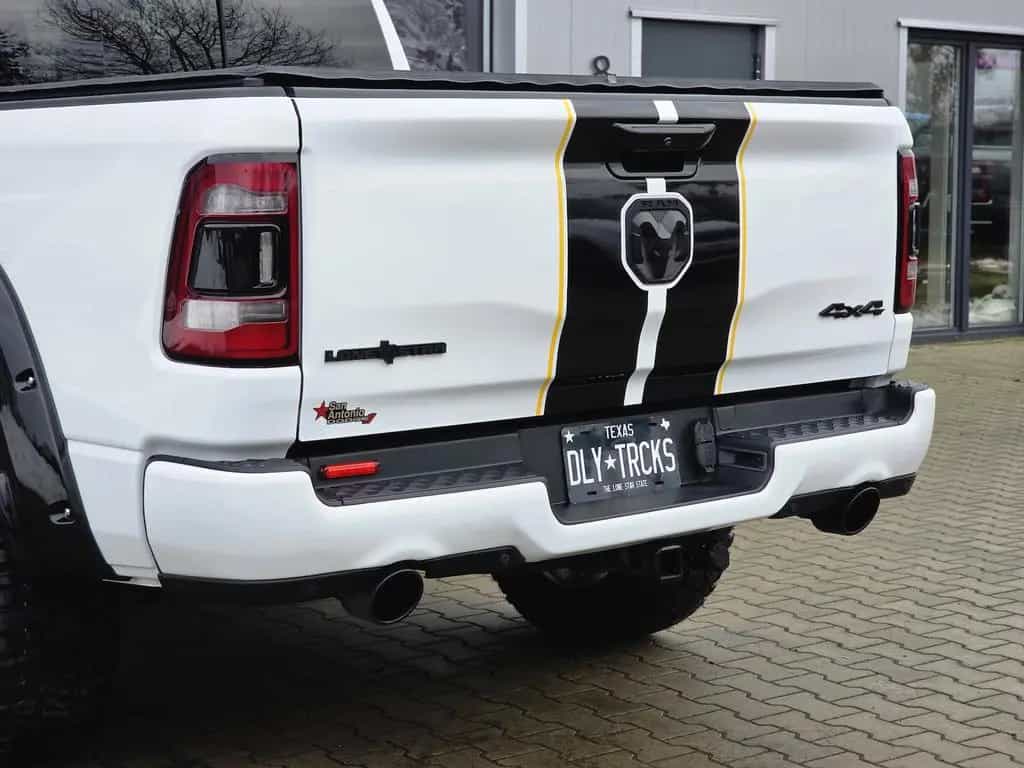 Dodge RAM 1500 5.7 4x4 Lone Star Night LED 12´´ AHK 10/2023-photo-11