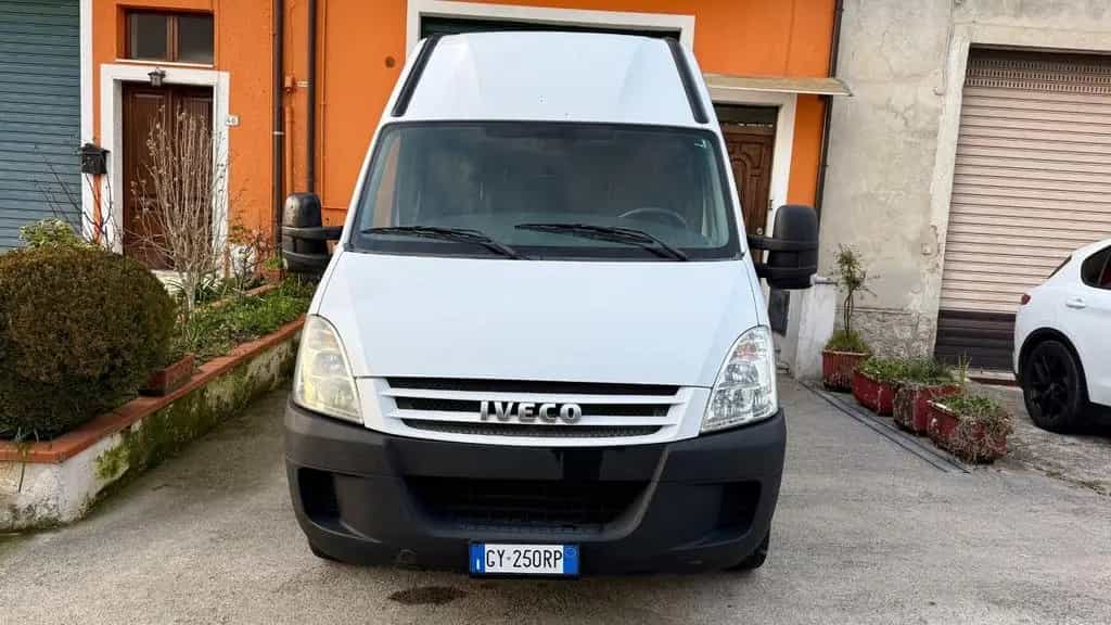 Iveco Ecodaily 35 S 2.3 mjt 107cv FURGONE 04/2011-photo-1