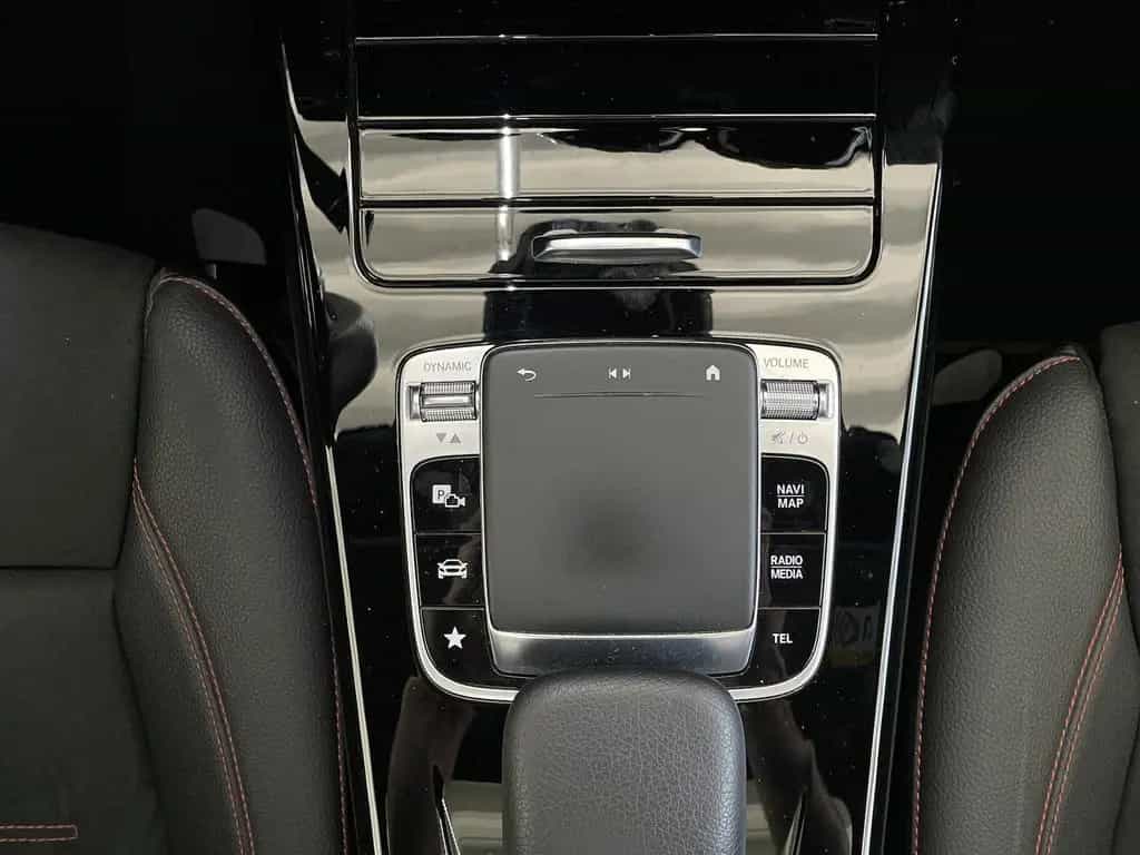 Mercedes-Benz CLA-Class 200 Shooting Brake AMG-Paket Kamera Pano LED 08/2019-photo-14