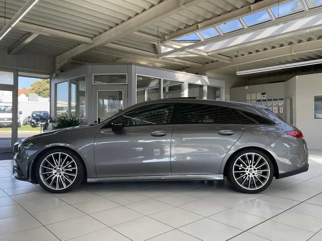 Mercedes-Benz CLA-Class 200 Shooting Brake AMG-Paket Kamera Pano LED 08/2019-photo-4
