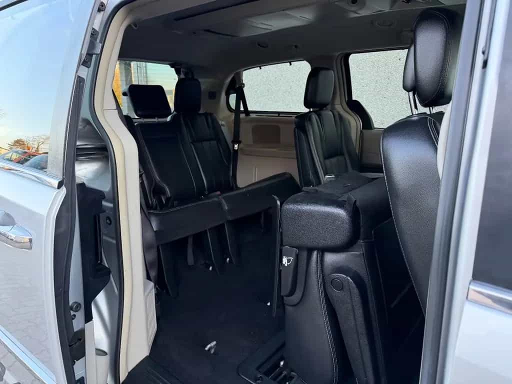 Lancia Voyager Gold 7.Sitzer-el.Schiebetüren-TV-4xShz- 01/2012-photo-12