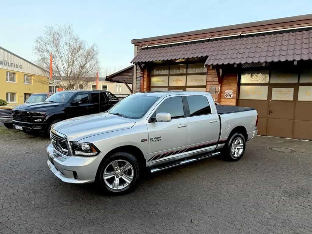 Dodge RAM LPG*SPORT*CLEAN CARFAX*UNFALLFREI*4X4*LEDER*AHK 12/2018-photo-1