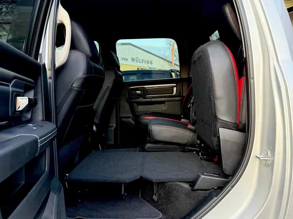 Dodge RAM LPG*SPORT*CLEAN CARFAX*UNFALLFREI*4X4*LEDER*AHK 12/2018-photo-36