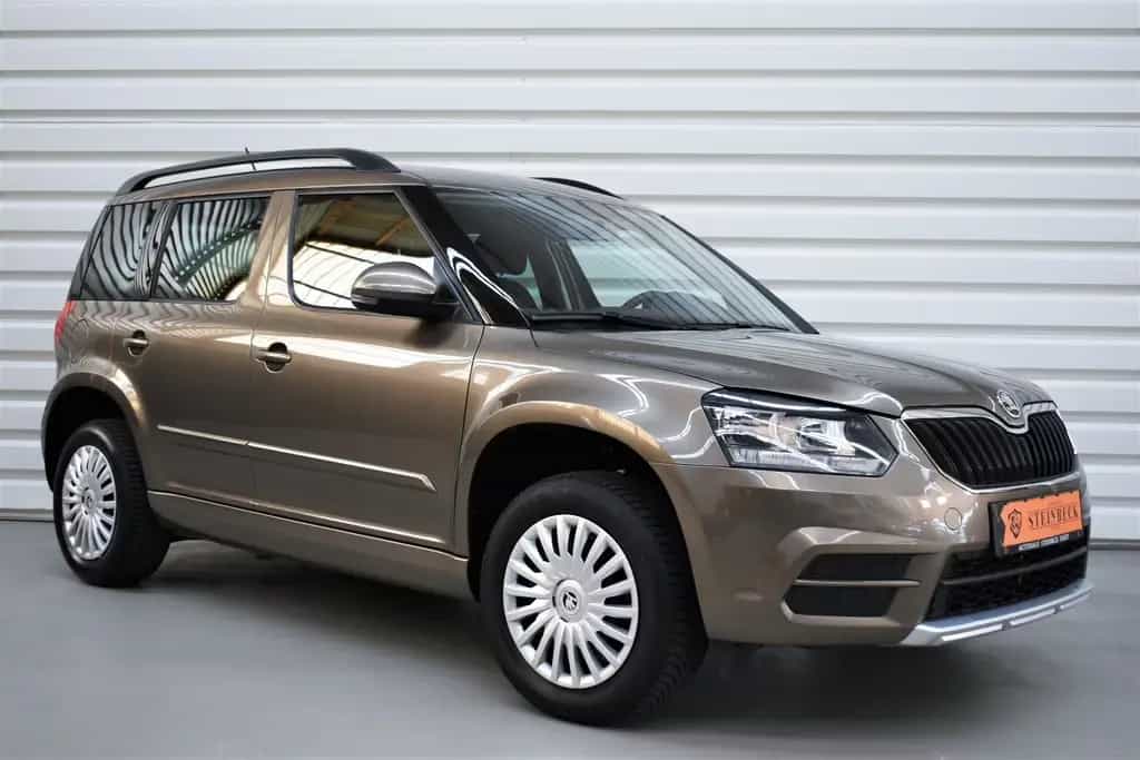 Skoda Yeti Active+AHK+SHZ+Tempomat+PDC+88.000KM 12/2015-photo-0