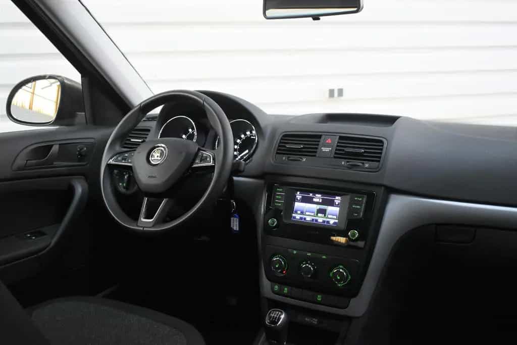 Skoda Yeti Active+AHK+SHZ+Tempomat+PDC+88.000KM 12/2015-photo-13