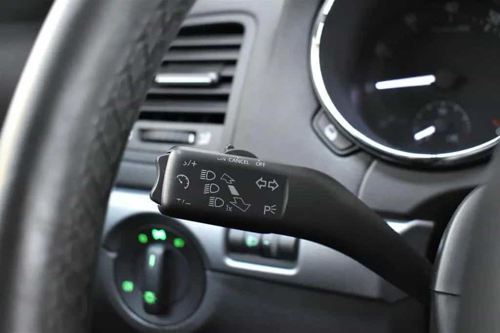 Skoda Yeti Active+AHK+SHZ+Tempomat+PDC+88.000KM 12/2015-photo-23