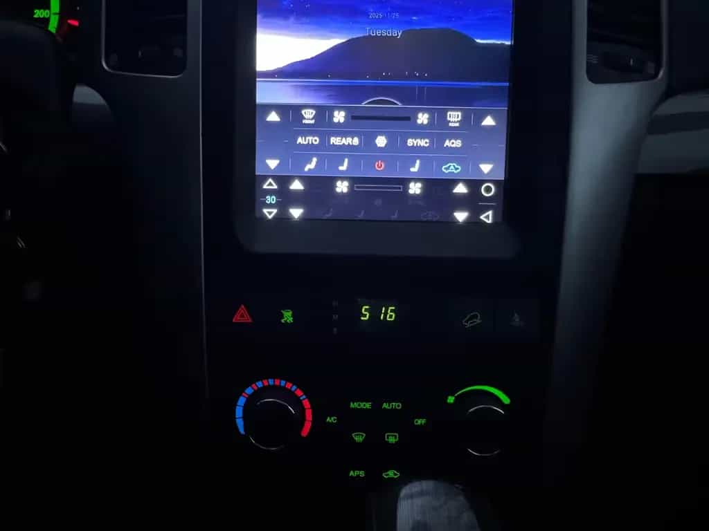 Chevrolet Captiva 3.2 LS 2WD TÜVNEU*Autom*Klima*7 Sitzer 09/2007-photo-22