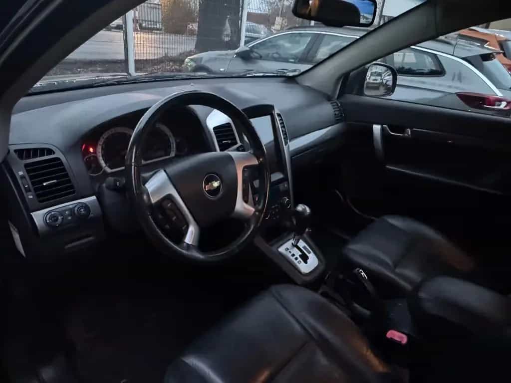 Chevrolet Captiva 3.2 LS 2WD TÜVNEU*Autom*Klima*7 Sitzer 09/2007-photo-8